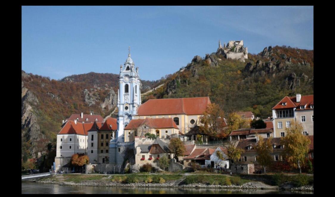 Pension Artstetten Екстер'єр фото