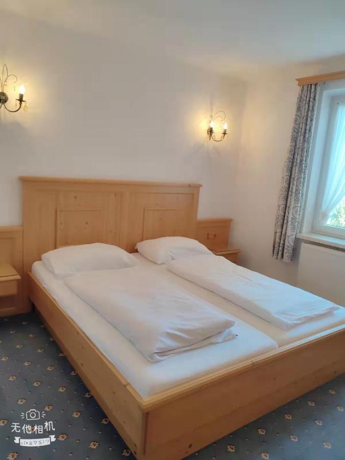 Pension Artstetten Екстер'єр фото