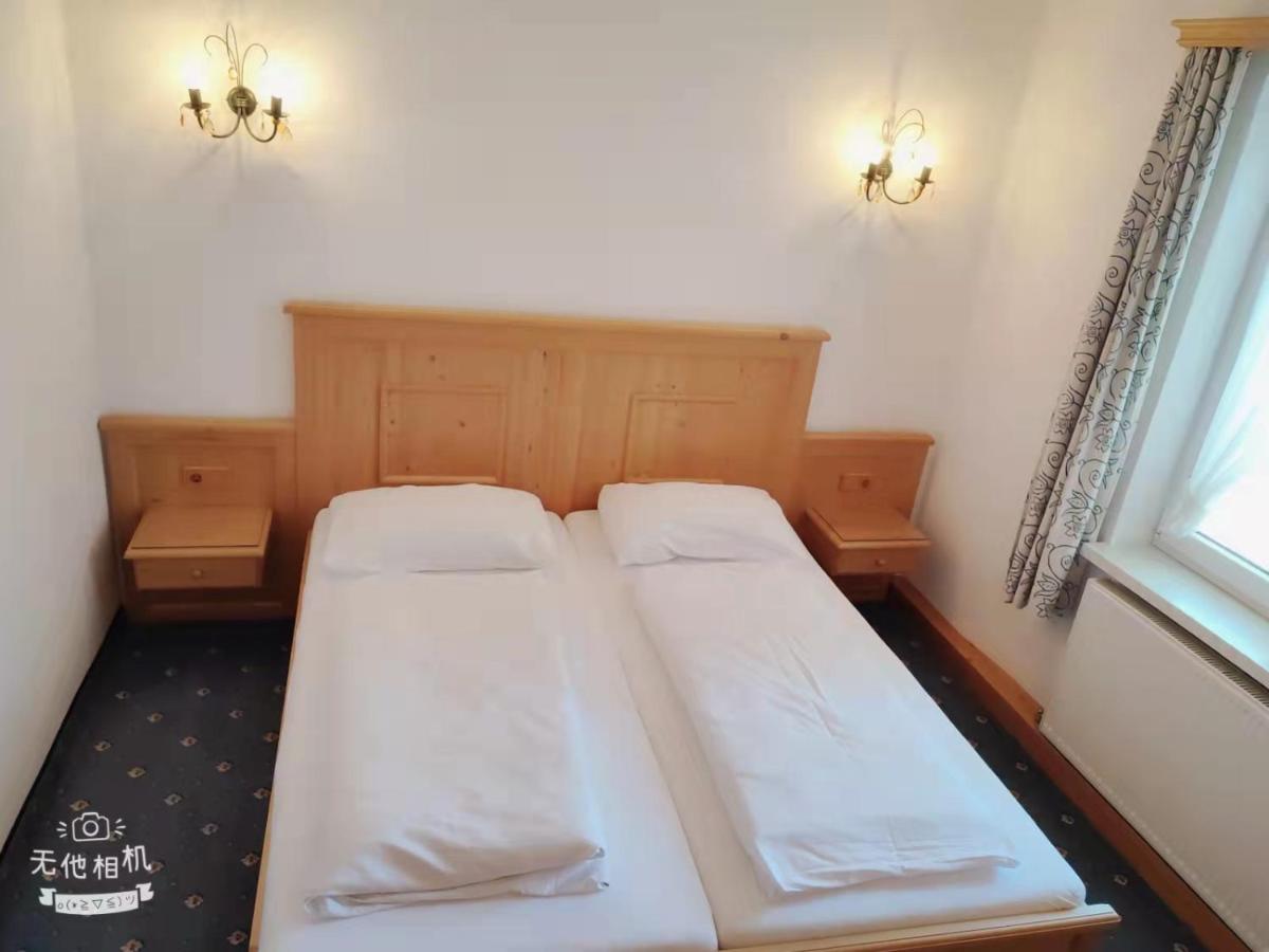 Pension Artstetten Екстер'єр фото